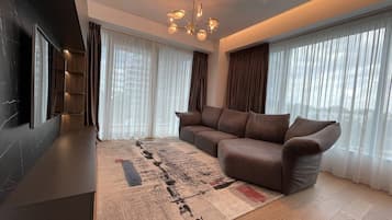 Business Apartment | 1 bedroom, iron/ironing board, free WiFi