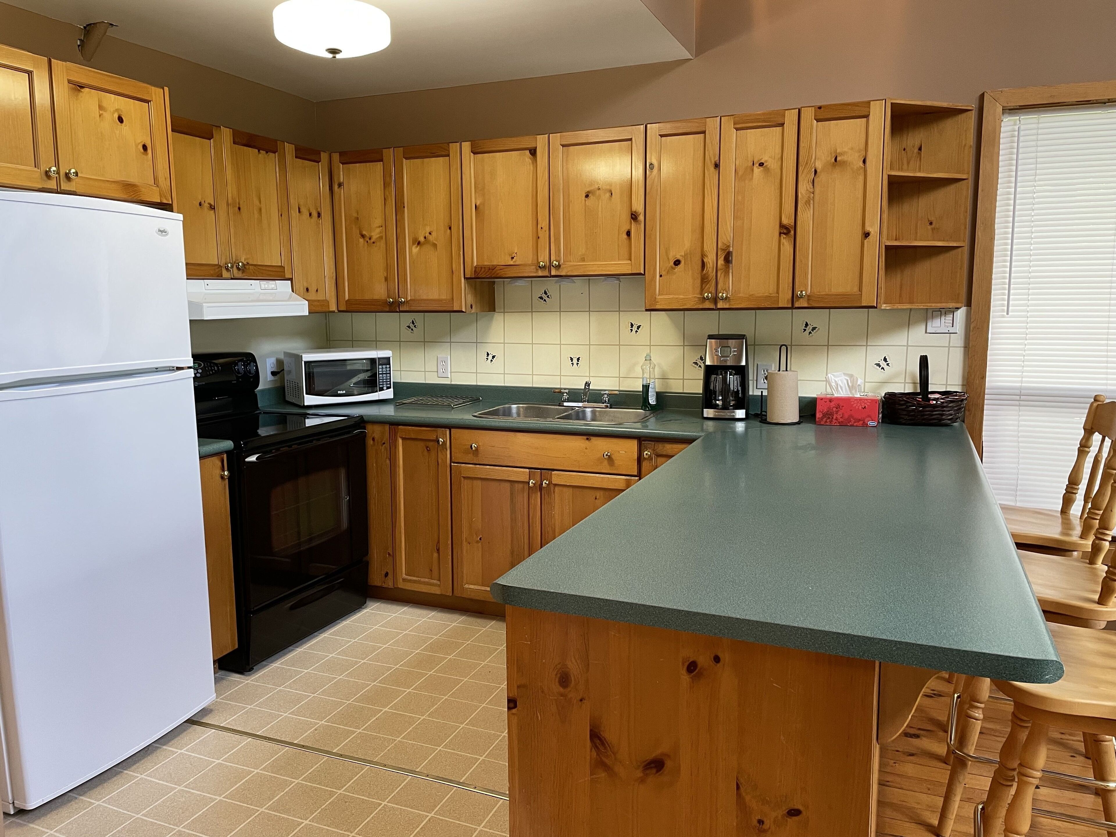 Norstar Lodge - 3 Bedroom Waterfront Cottage on Lake Nosbonsing in Bonfield