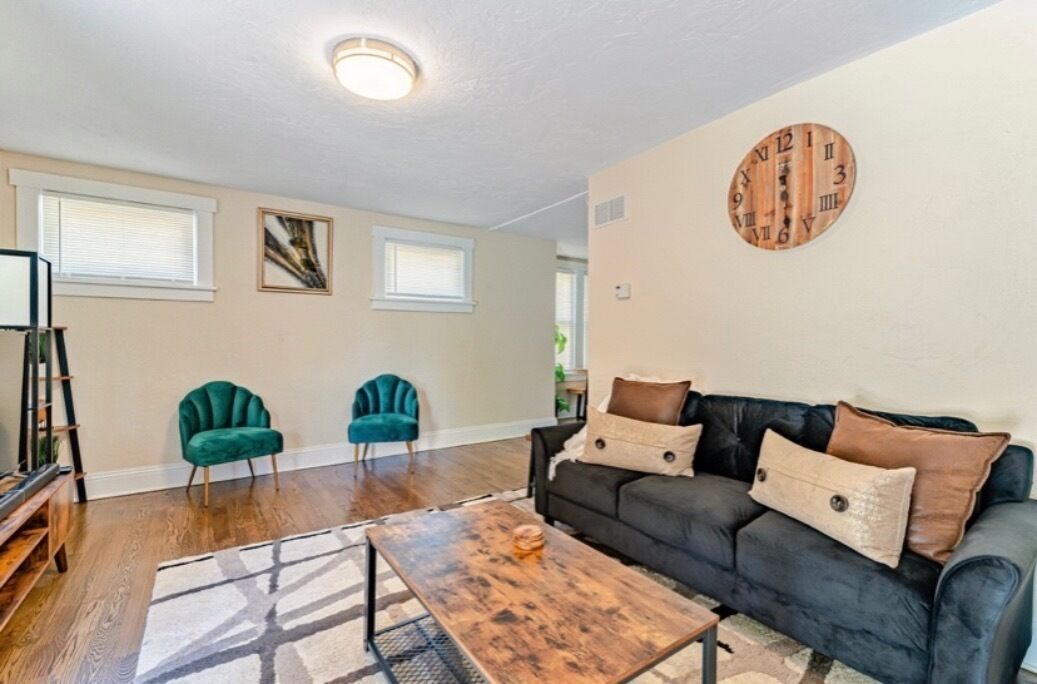 Spacious Fully Equipped 4BR, 2BA w/ Deck