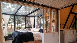 Bungalow có thiết kế đặc sắc, quang cảnh núi