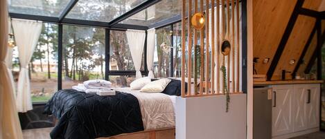 Design Bungalow, Mountain View | 1 bedroom, Egyptian cotton sheets, premium bedding, down duvets