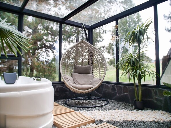 สระว่ายน้ำ