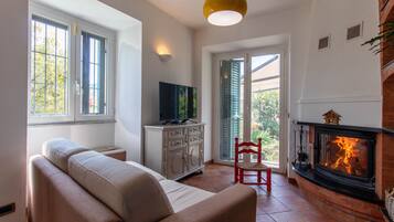 TV connectée, cheminée