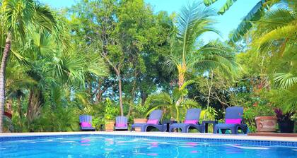 Spacious Private Villa with Pool Backing to Golf Course Beach Only Minutes Away