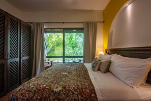 4 bedrooms, free WiFi, bed sheets
