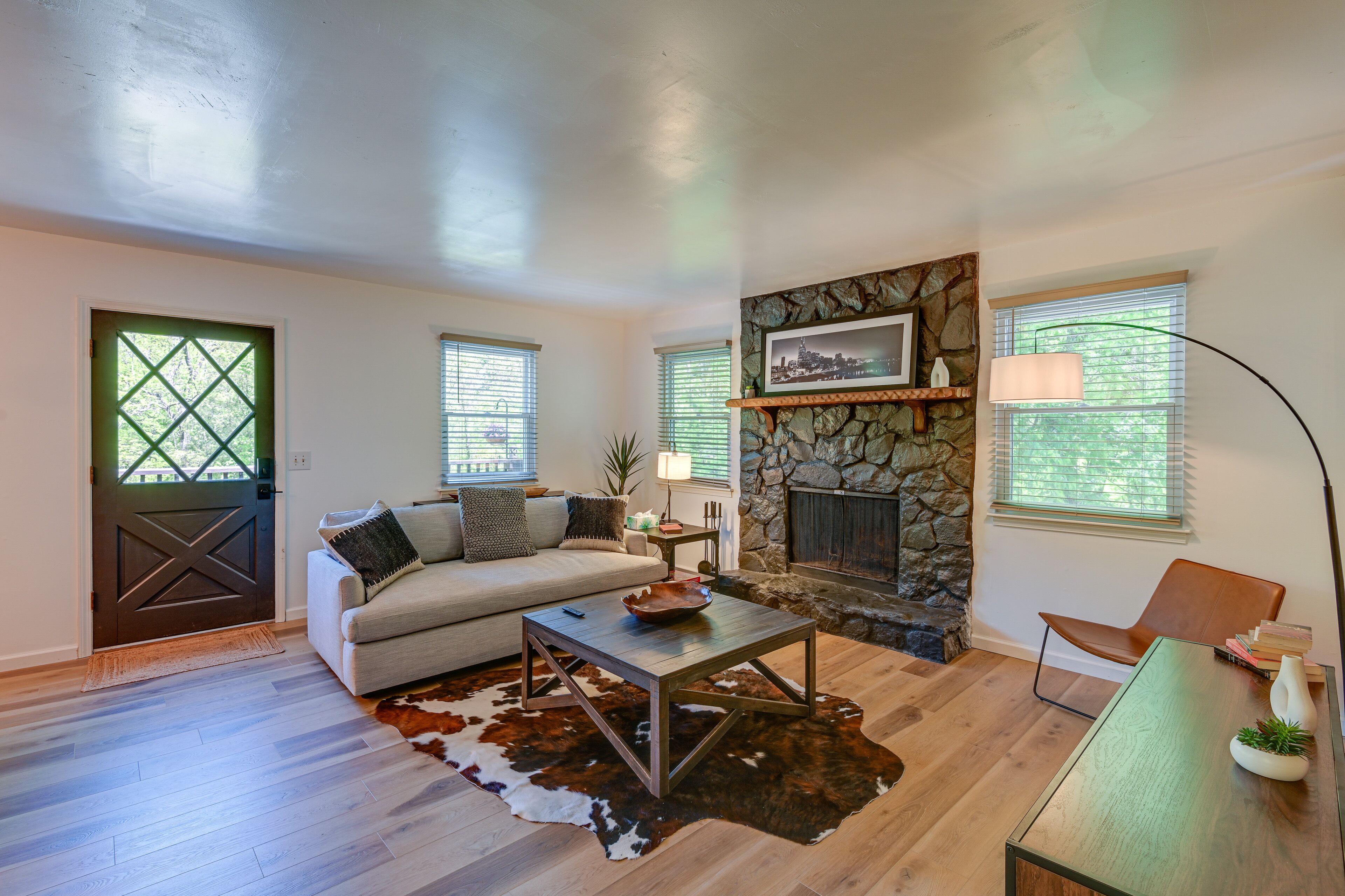 Spacious Vacation Rental Near Downtown Nashville