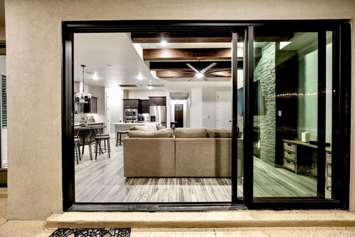 Modern 3-Bedroom Villa with Jacuzzi and Gym