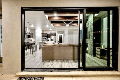 Modern 3-Bedroom Villa with Jacuzzi and Gym