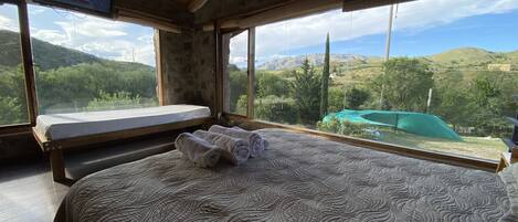 1 habitación, wifi y ropa de cama