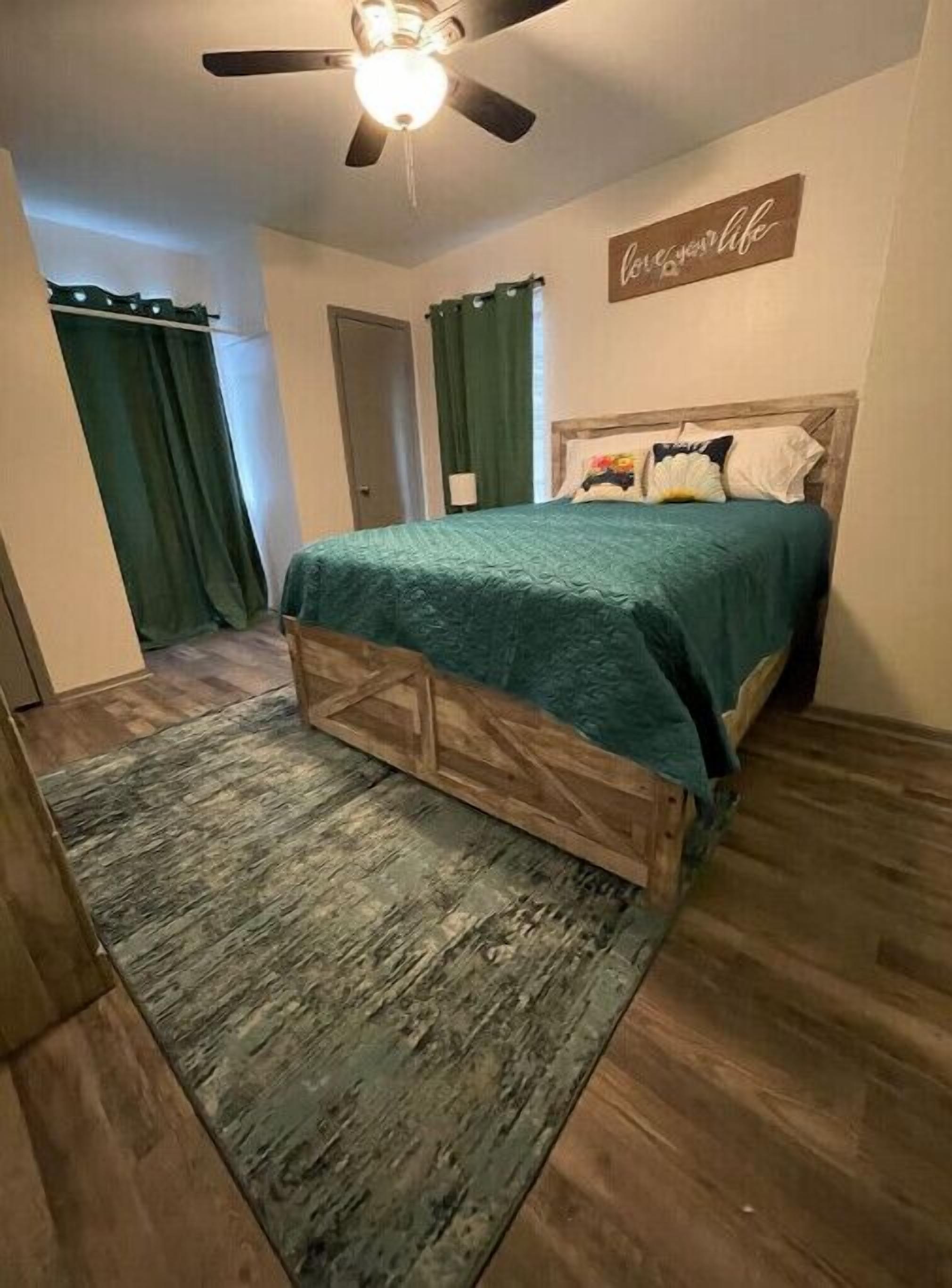 Beautiful Blue Peaceful Retreat