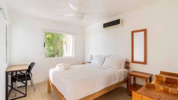 2 habitaciones, escritorio, tabla de planchar con plancha y wifi gratis