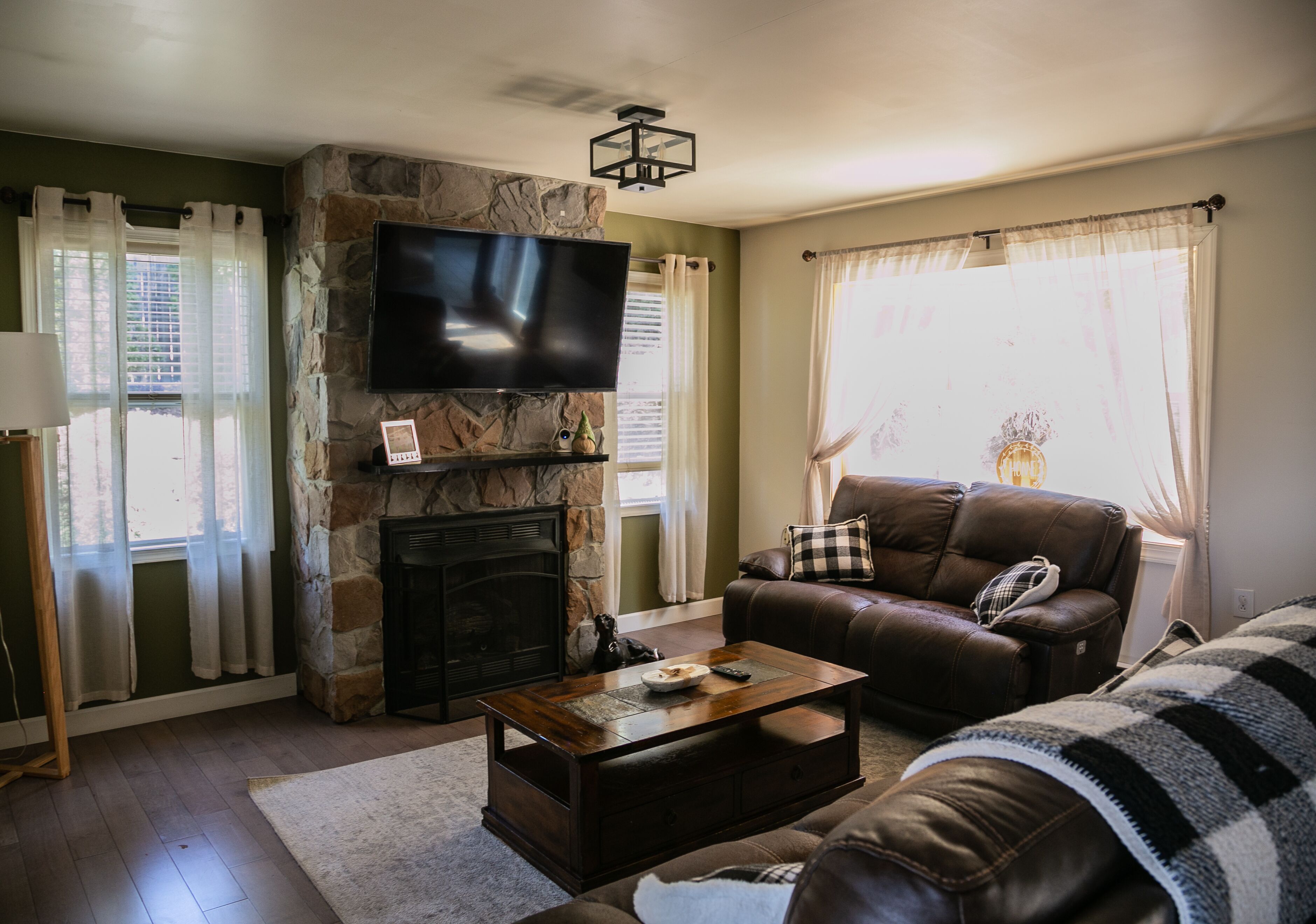 Pottsville Mountain Home near Yuengling Brewery