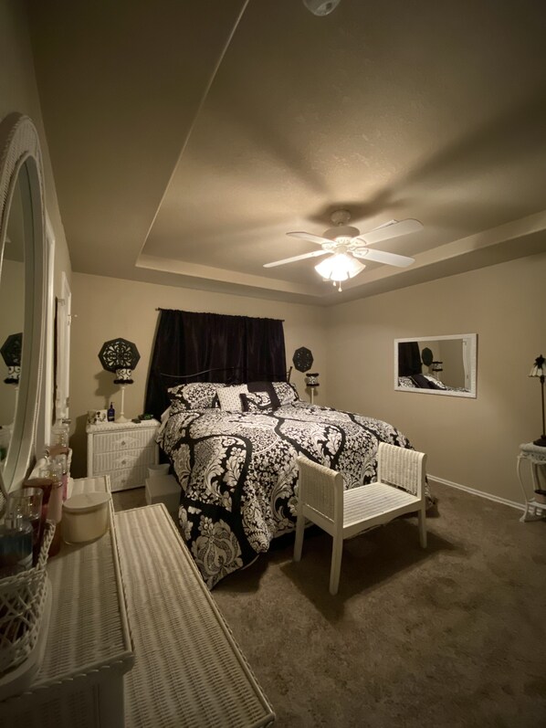 2 Schlafzimmer, Bügeleisen/Bügelbrett, kostenloses WLAN, Bettwäsche