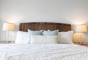 Unclassified image, 4 of 21, button