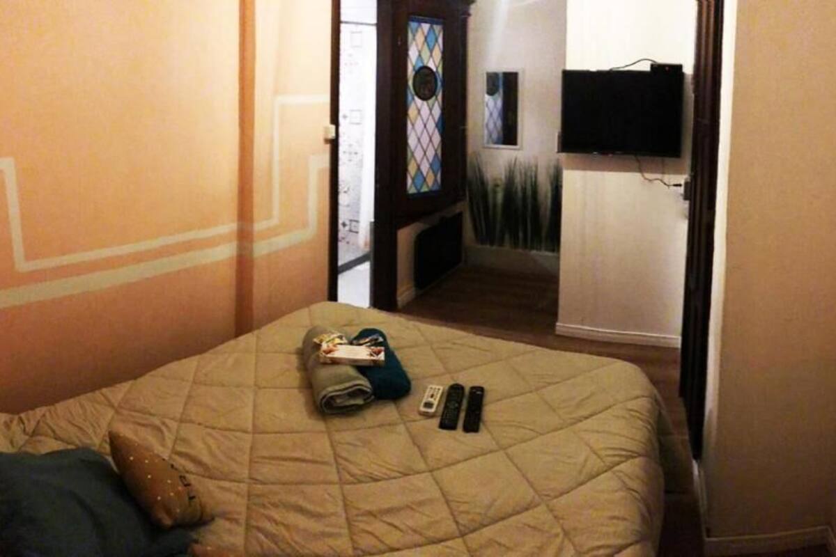 Standard Double Room | WiFi (free), bed sheets