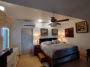 3 slaapkamers, een bureau, reisbedje, gratis wifi