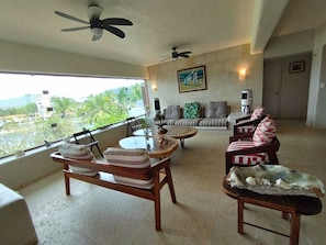 Interior - Luxury beach villa, the best IXTAPA, Safe and clean. (IXTAPA ZIHUATANEJO)