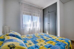 3 chambres, accĂšs au Wi-Fi (inclus), literie fournie