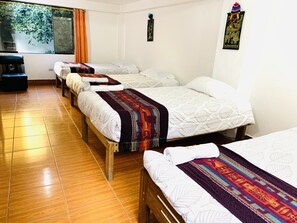 Down duvets, free WiFi, bed sheets