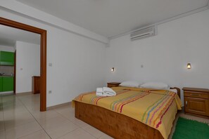 1 camera, accesso a Internet, lenzuola