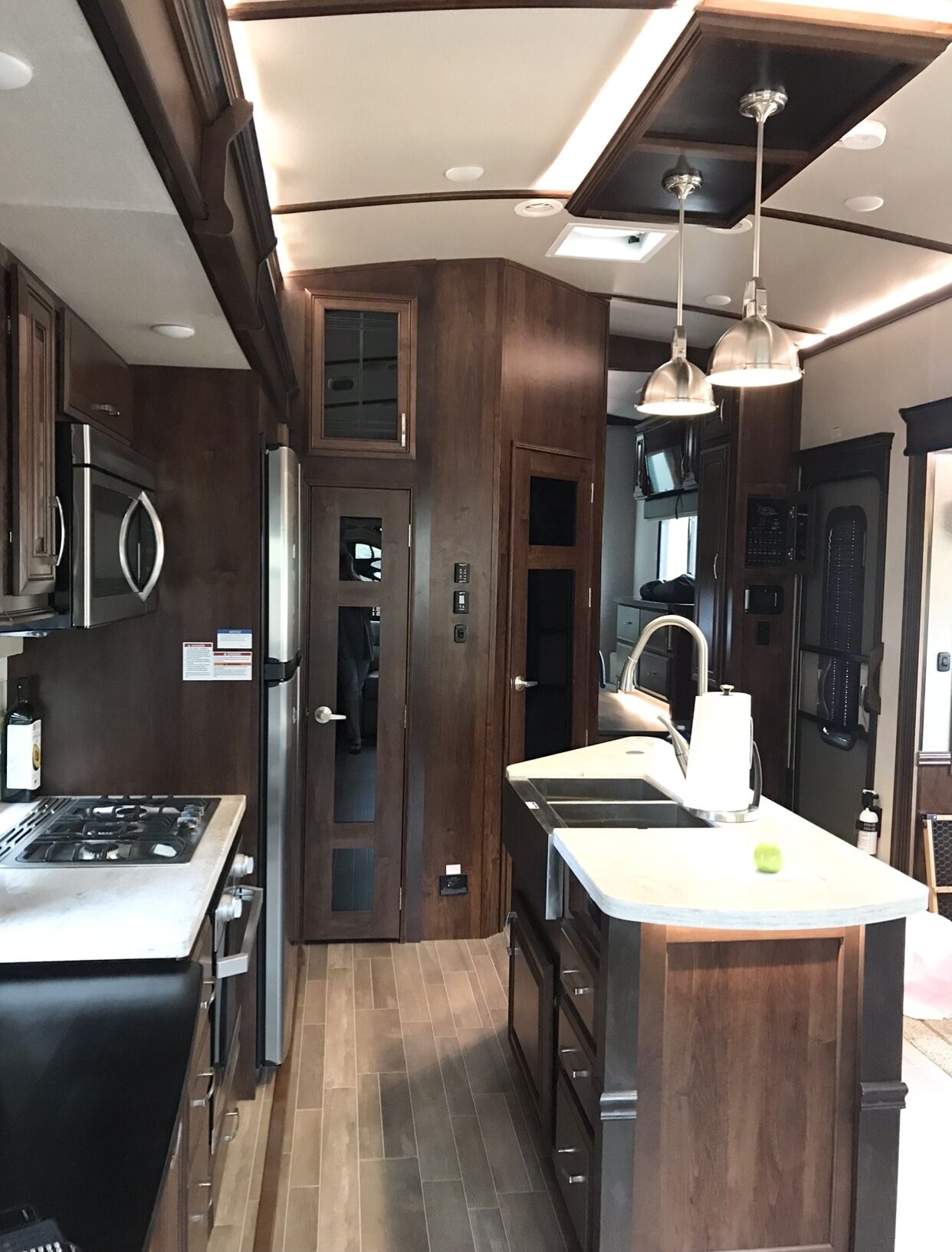 Glamping 5th Wheel Resort Style Living