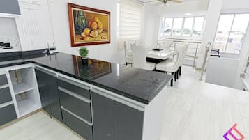 Basic Apartment | Private kitchen | Full-size fridge