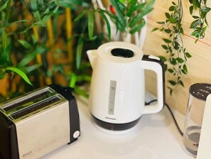 Kaffee und/oder Kaffeemaschine