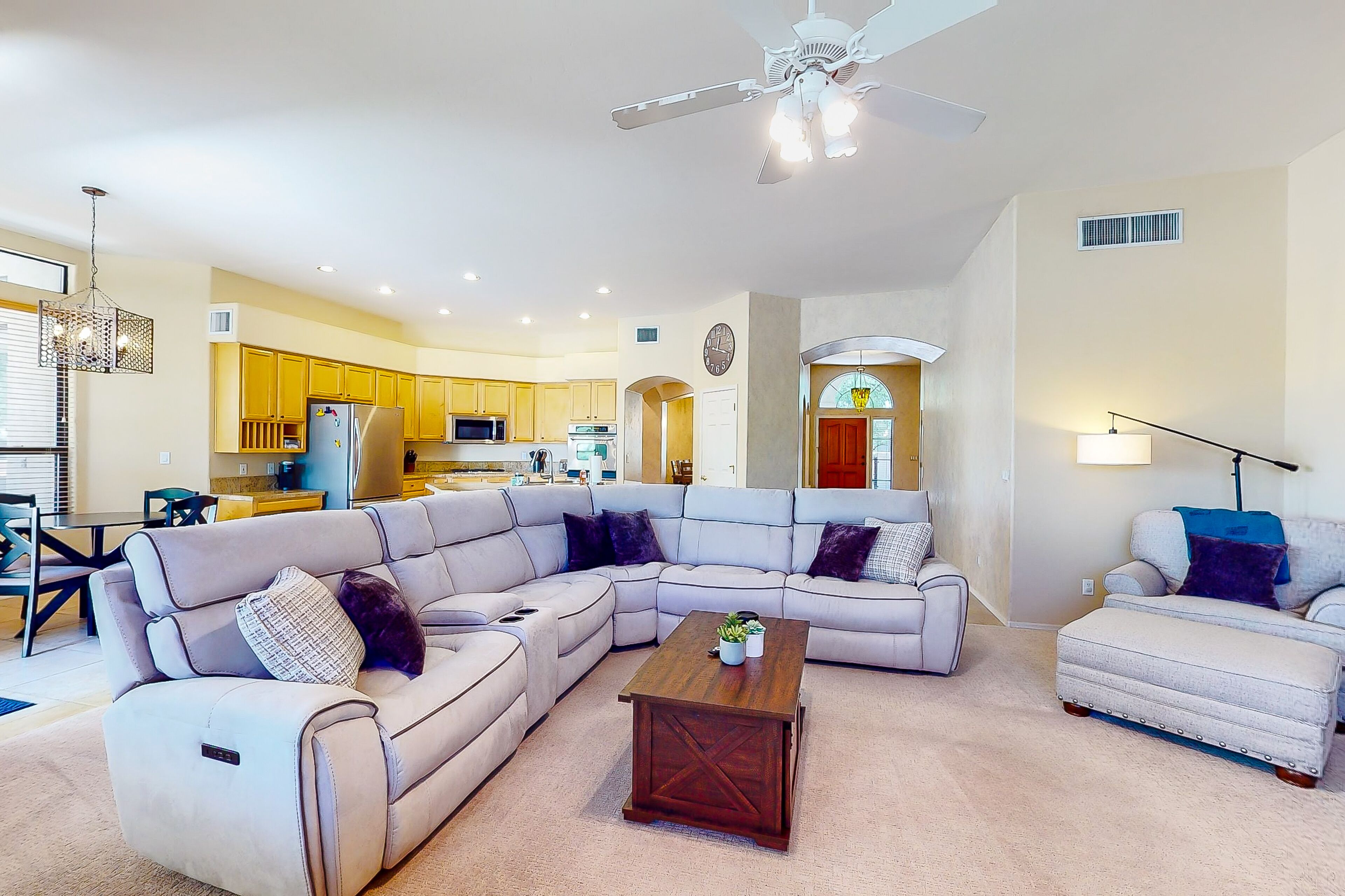 Spacious acreage home with a pool, hot tub, and putting green - mountain views