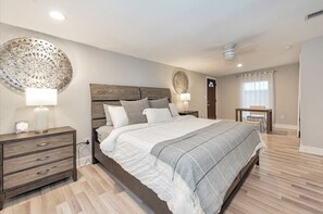 3 bedrooms, iron/ironing board, WiFi, bed sheets