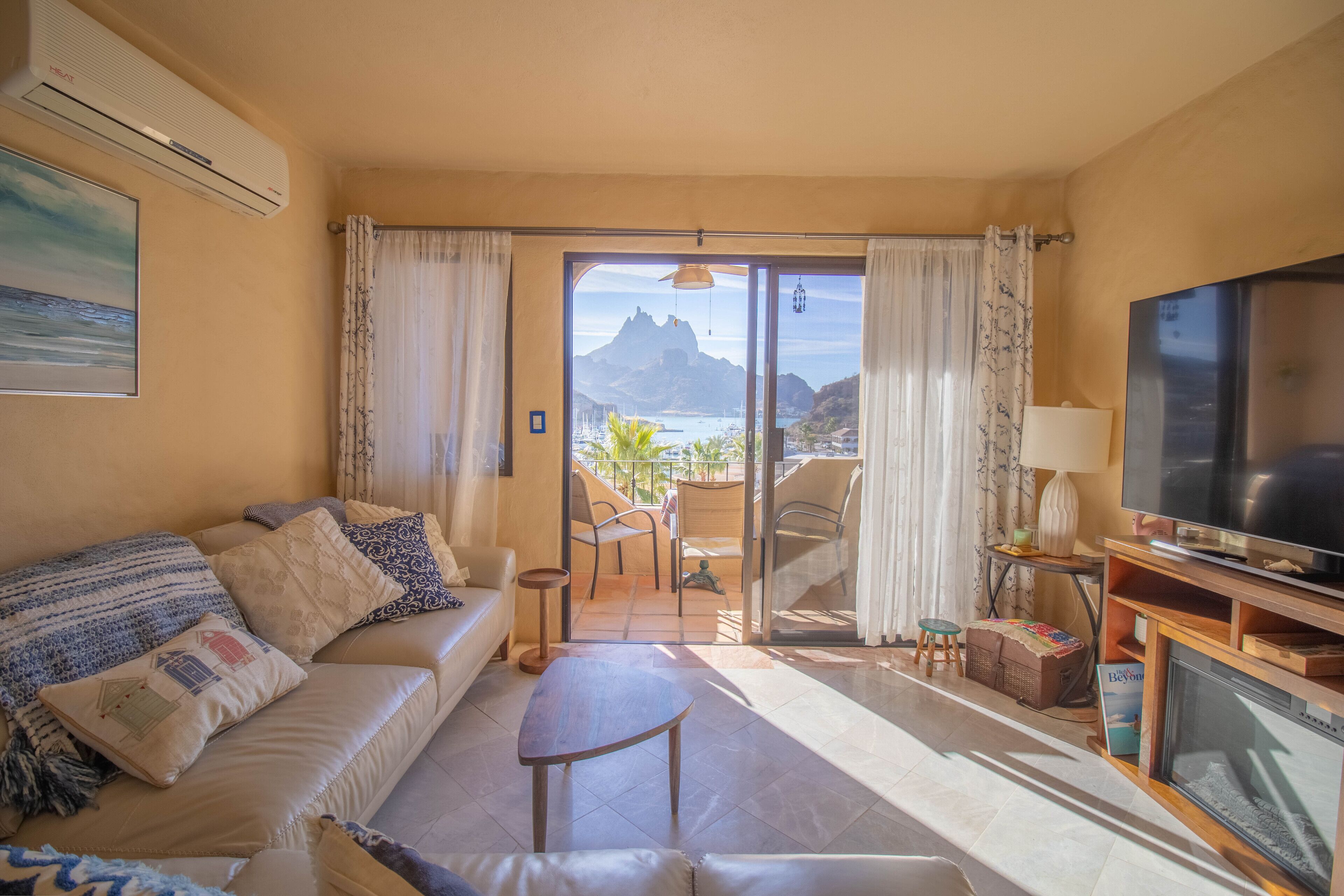 Condo 403 Marinaterra