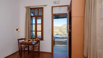 Romantic Studio, Sea View