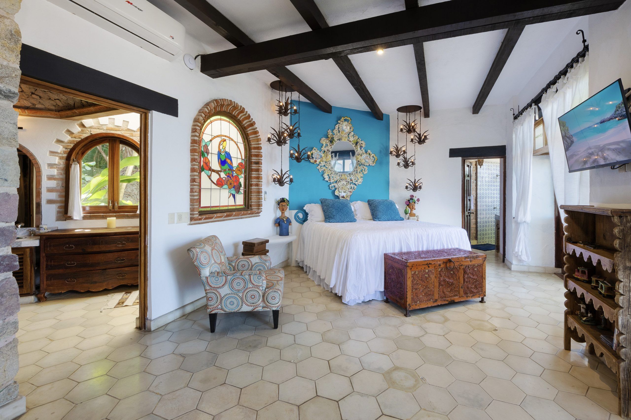 Oceanfront Hacienda Palo Maria