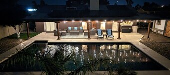 Exceptional! Remodeled 3Bd / 2Ba with GIANT Private Pool and Covered Patio