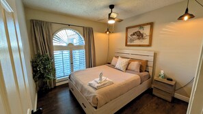 3 chambres, bureau, Wi-Fi gratuit, draps fournis