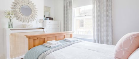 3 bedrooms, iron/ironing board, travel crib, free WiFi