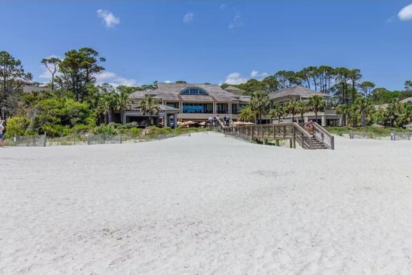 Sun-loungers, beach towels