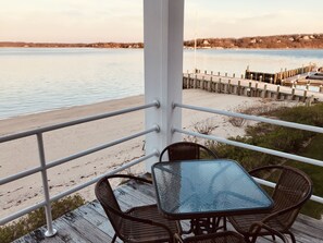 Outdoor dining - Breathtaking Waterfront Greenport Village Condo, private beach, pool, tennis (Greenport)