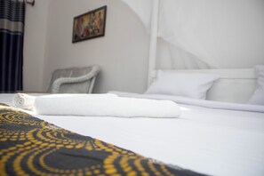 Individually decorated, individually furnished, bed sheets
