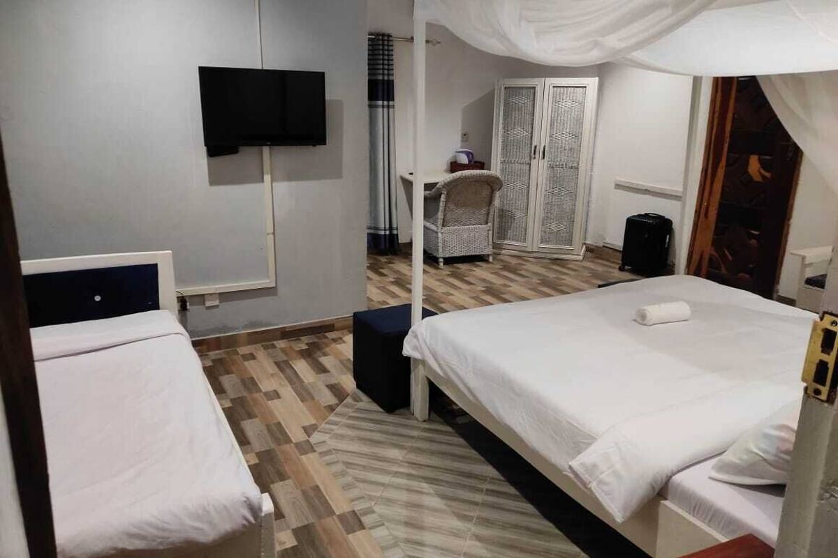 Individually decorated, individually furnished, bed sheets