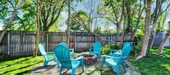 Stunning Victorian Home - prime location minutes from Louisville