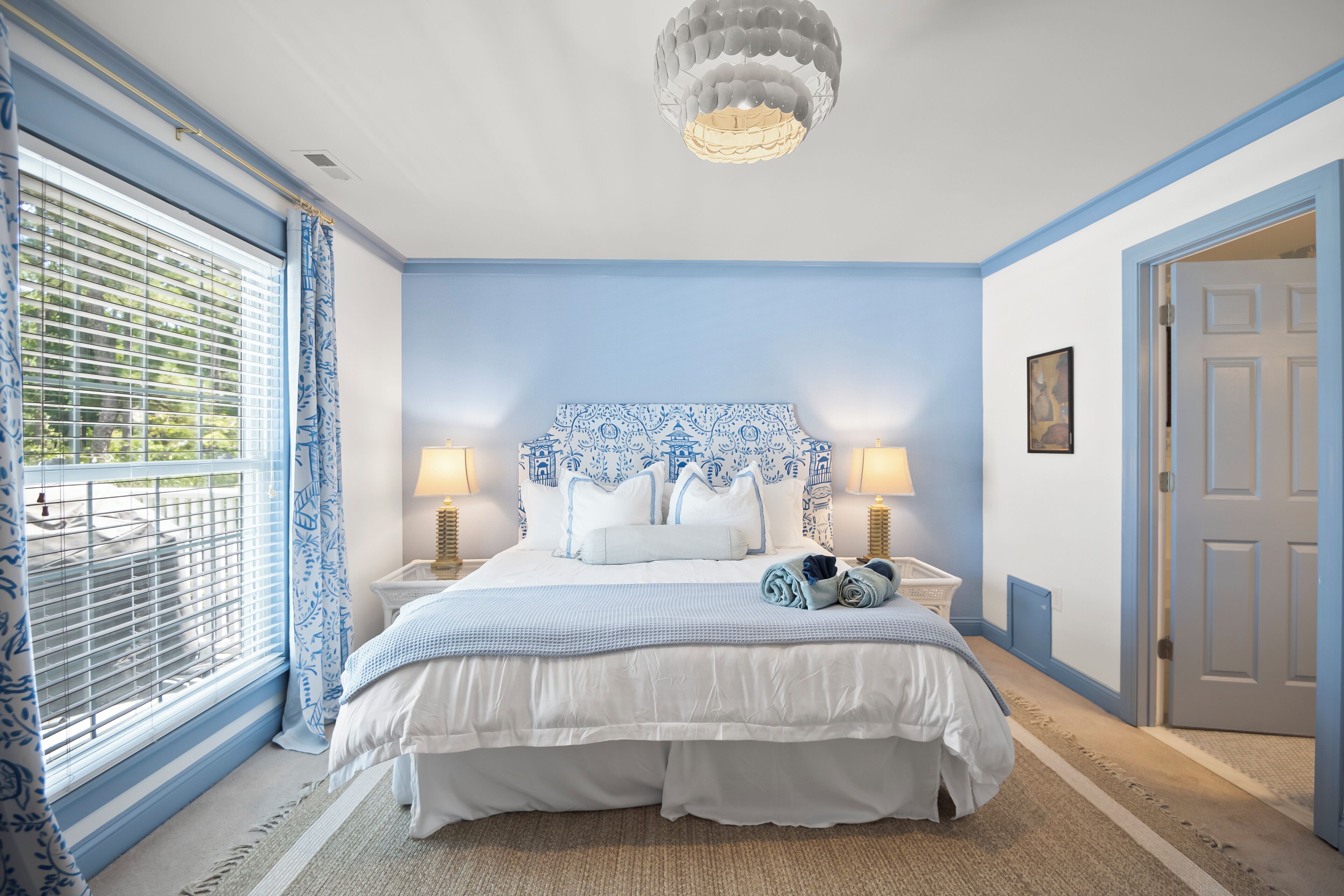 3 bedrooms, iron/ironing board, free WiFi, bed sheets