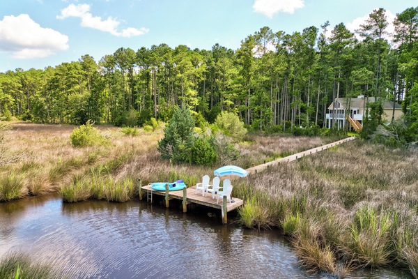 The water here is usually 3-4 feet deep. We can dock our 21 ft ski boat here.