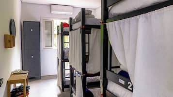 Standard Shared Dormitory, Mixed Dorm, Non Smoking, 2 Bathrooms
