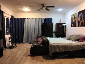Free WiFi, bed sheets