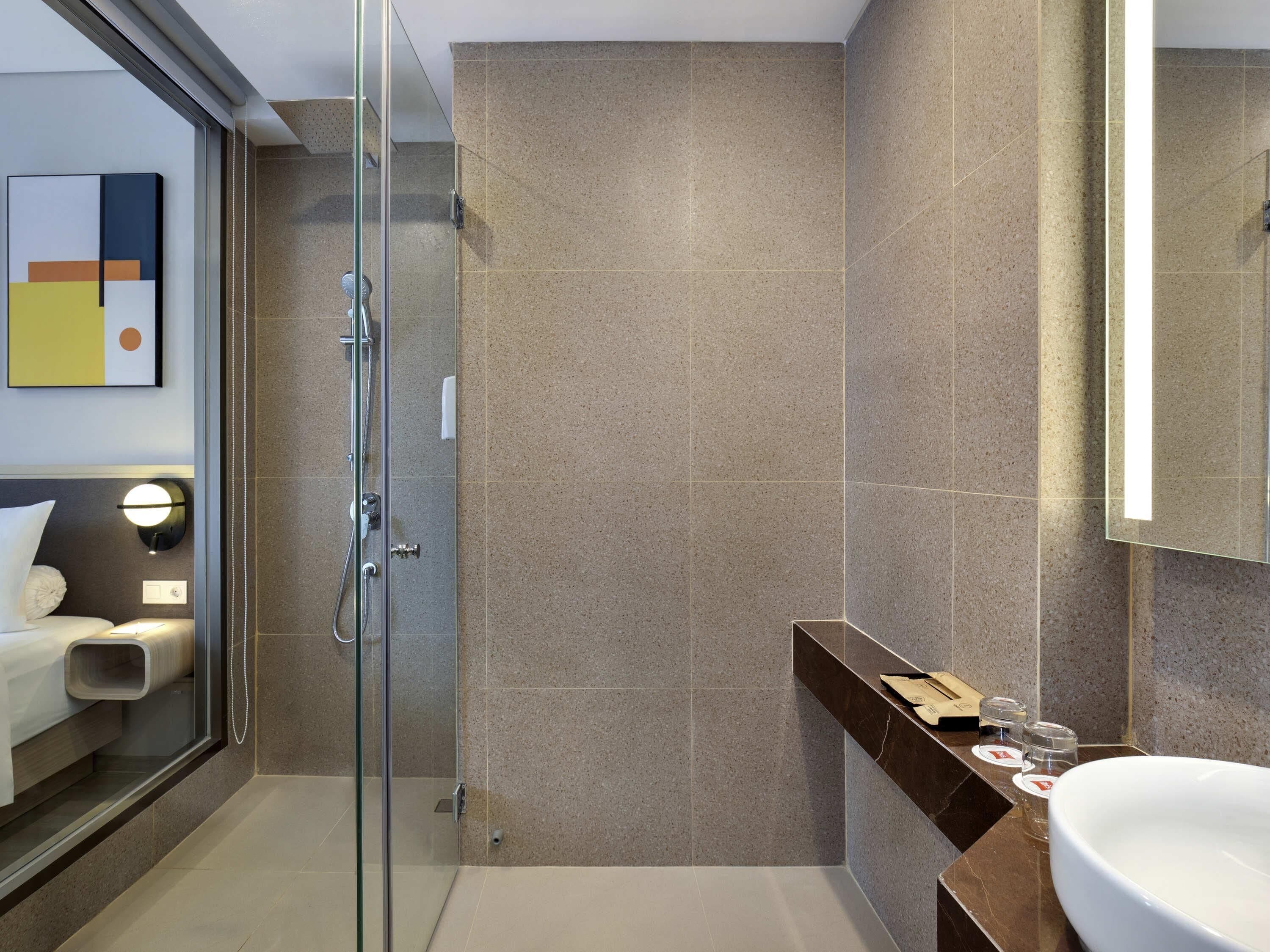 Premium Room, 1 Double Bed with Sofa bed | In-room safe, desk, laptop workspace, blackout curtains