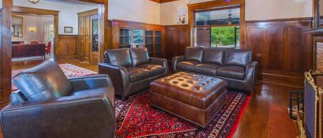 Smart-tv, eldstad och printers