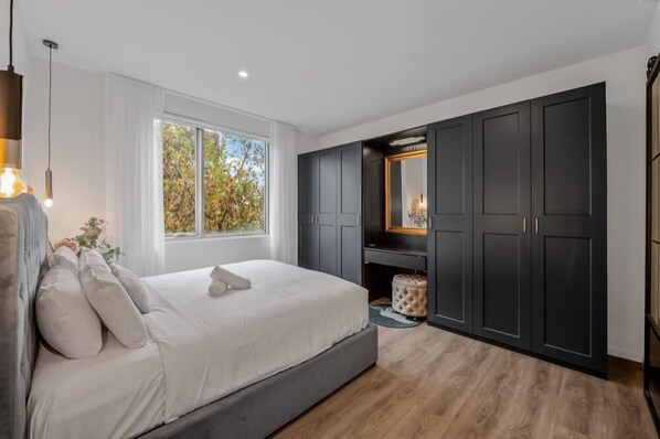 2 bedrooms