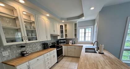 "The Grape Escape"-Stylish Retreat Wine Country PA