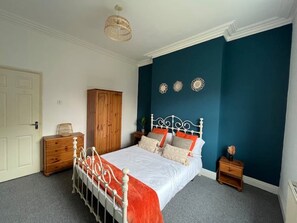 1 Schlafzimmer, Bügeleisen/Bügelbrett, Reisekinderbett, kostenloses WLAN