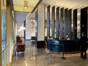 Lobby - Modern & Spectacular skyline view in D.T.L.A. (Los Angeles)